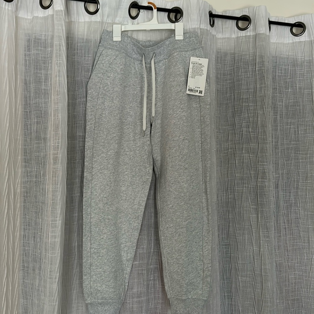 Lululemon Women’s Scuba HR Jogger Heather Grey Size 8